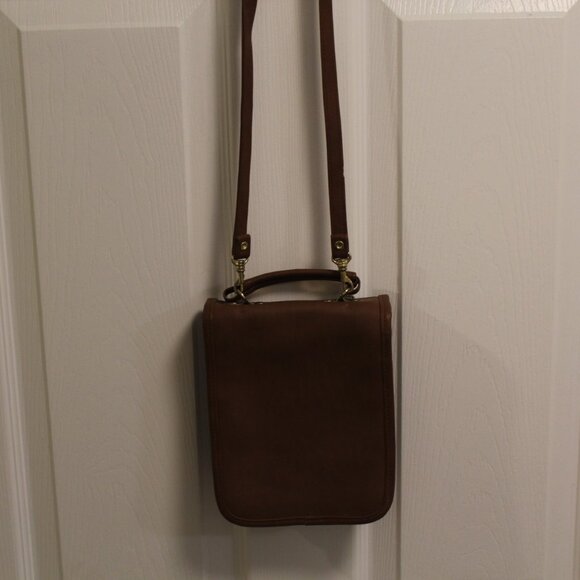 Purse  -002 - Picture 2 of 2